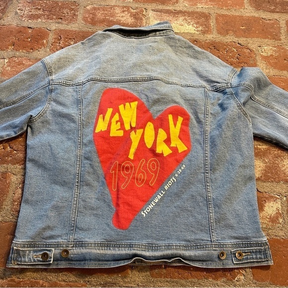 Target Pride New York 1969 Stonewall Riots Denim Jacket Womens XL Blue Button - Picture 2 of 16